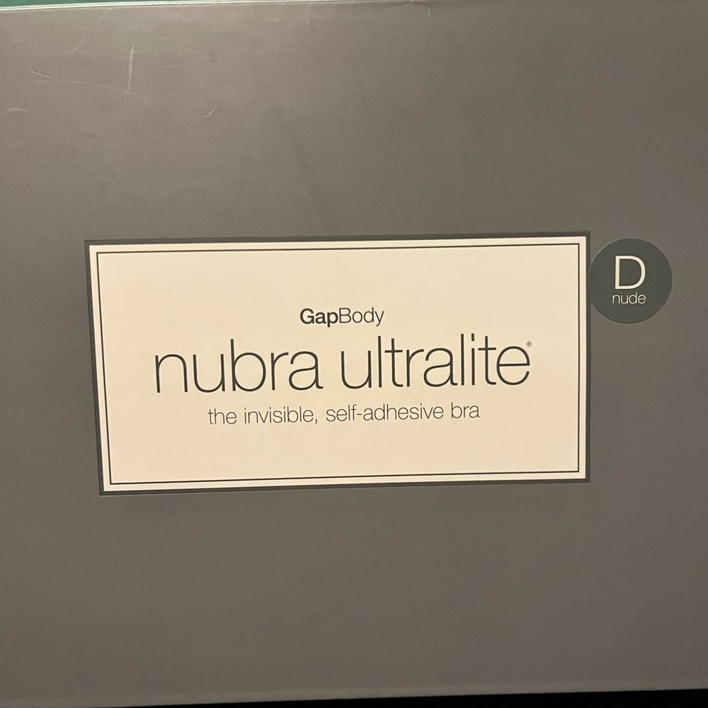 GapBody nubra ultralite the invisible, self- adhesive bra D nude